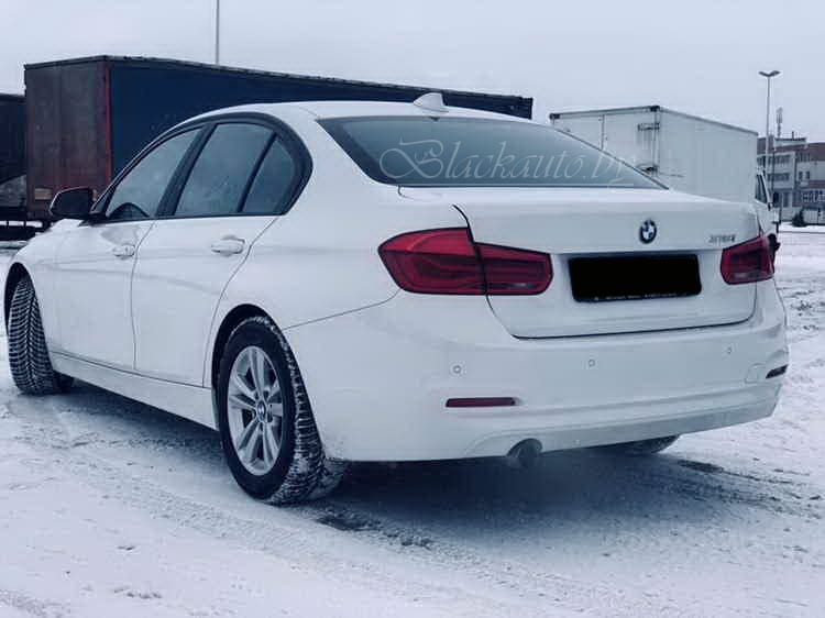 BMW 3-Series F30 318i 2017 — фото 2