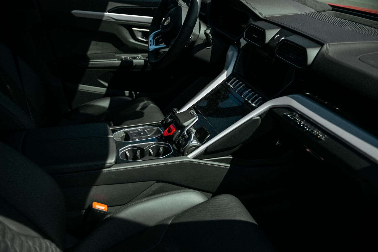 Lamborghini Urus — фото 2