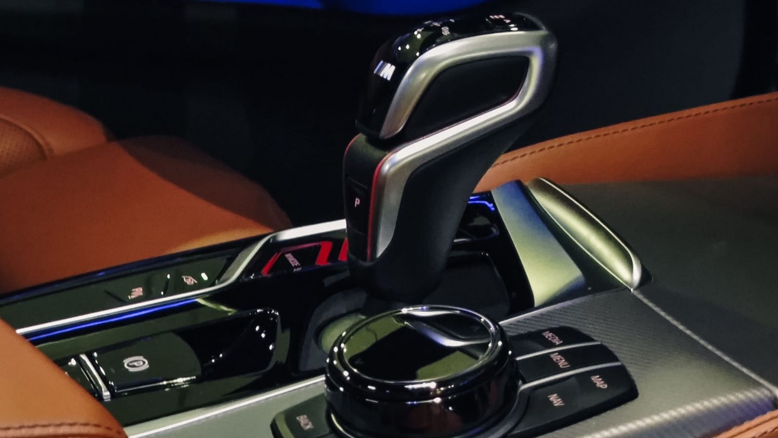 BMW M5 F90 — аренда, от 2140 Br/сутки