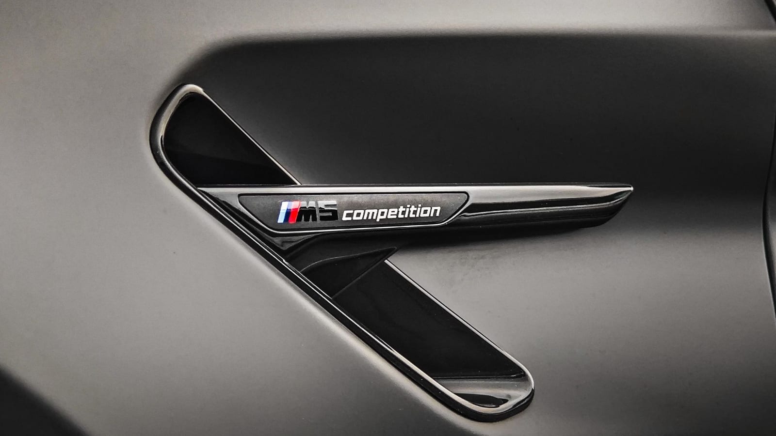 BMW M5 F90 — фото 4