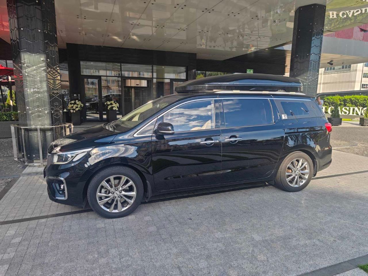 Kia Carnival Platinum 2020 года в аренду в Минске