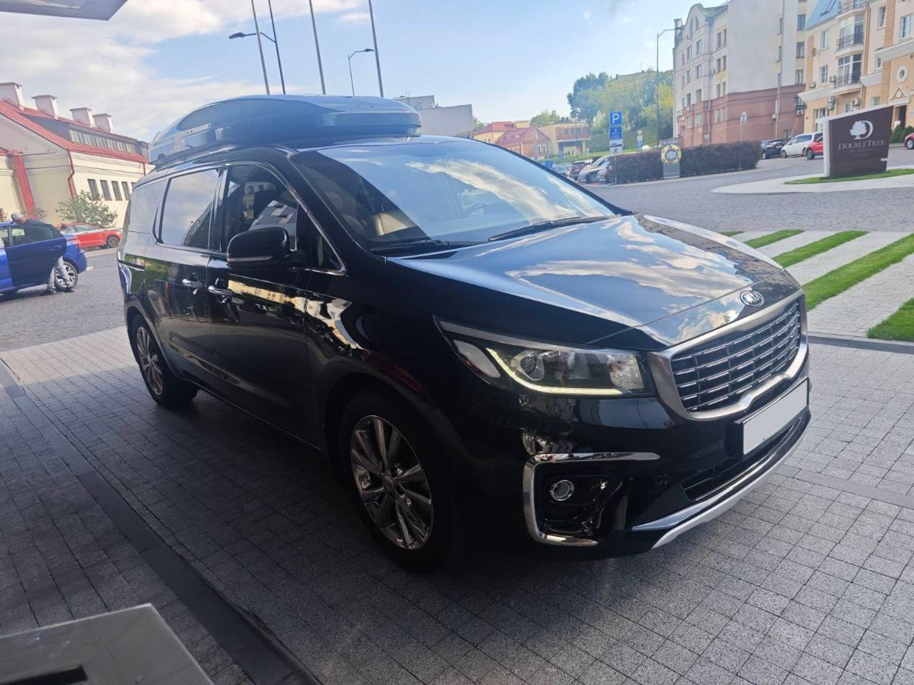 Kia Carnival Platinum 2020 года в аренду в Минске