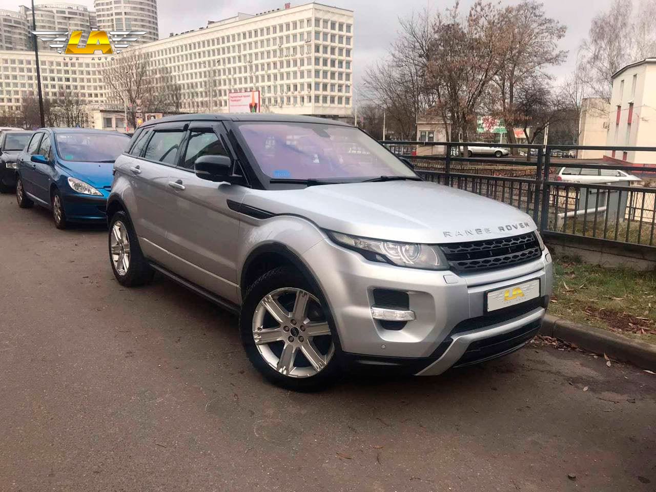 Land Rover Range Rover Evoque 2012 — аренда, от 216 Br/сутки