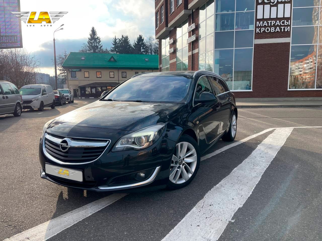 Opel Insignia 2015 — аренда, от 159 Br/сутки