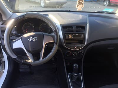 Hyundai Solaris 2015 — фото 3
