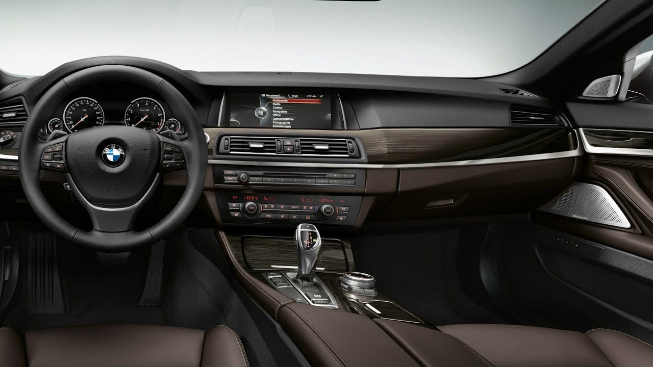 BMW 530i 2018 — фото 3