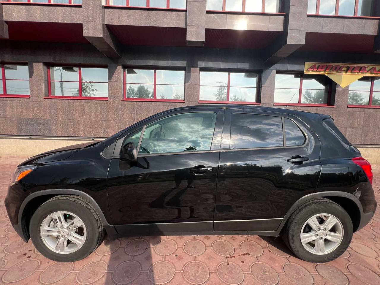 Chevrolet Trax 1LT 2020 — фото 2