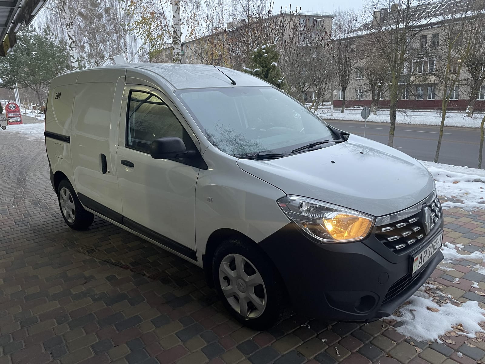 Renault Dokker 2019 — аренда, от 109 Br/сутки