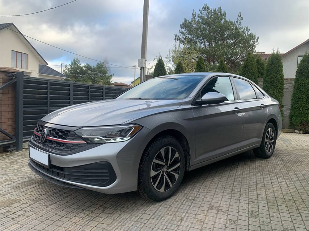 Volkswagen Jetta 2022 — аренда, от 125 Br/сутки