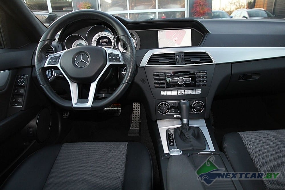 Mercedes-Benz C180 AMG 2012 — фото 4