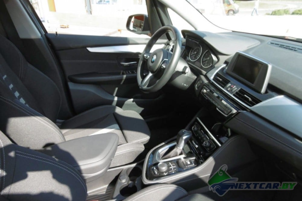 BMW 218 Gran Tourer 2015 — фото 3