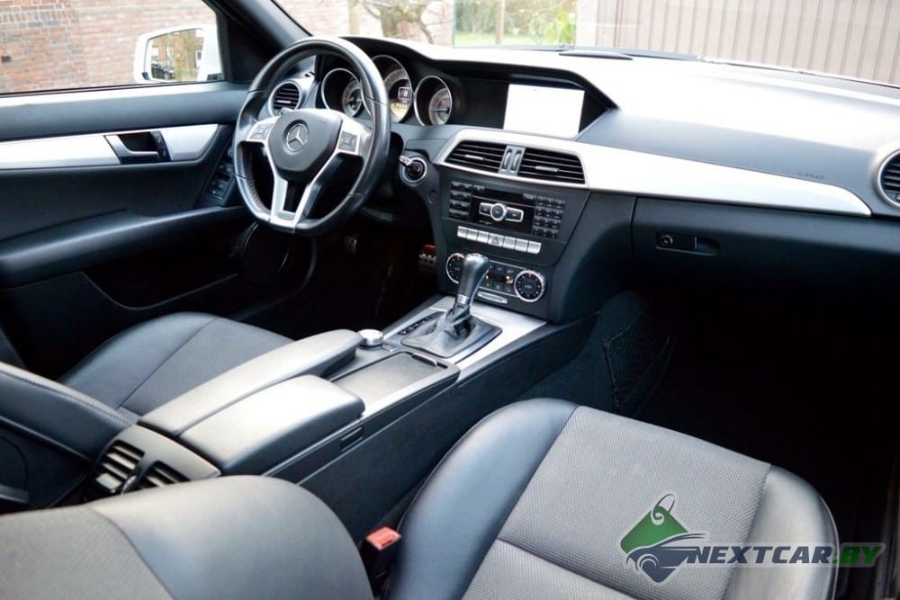Mercedes-Benz C250 AMG 2012 — фото 2