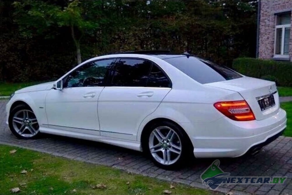 Mercedes-Benz C250 AMG 2012 — фото 3