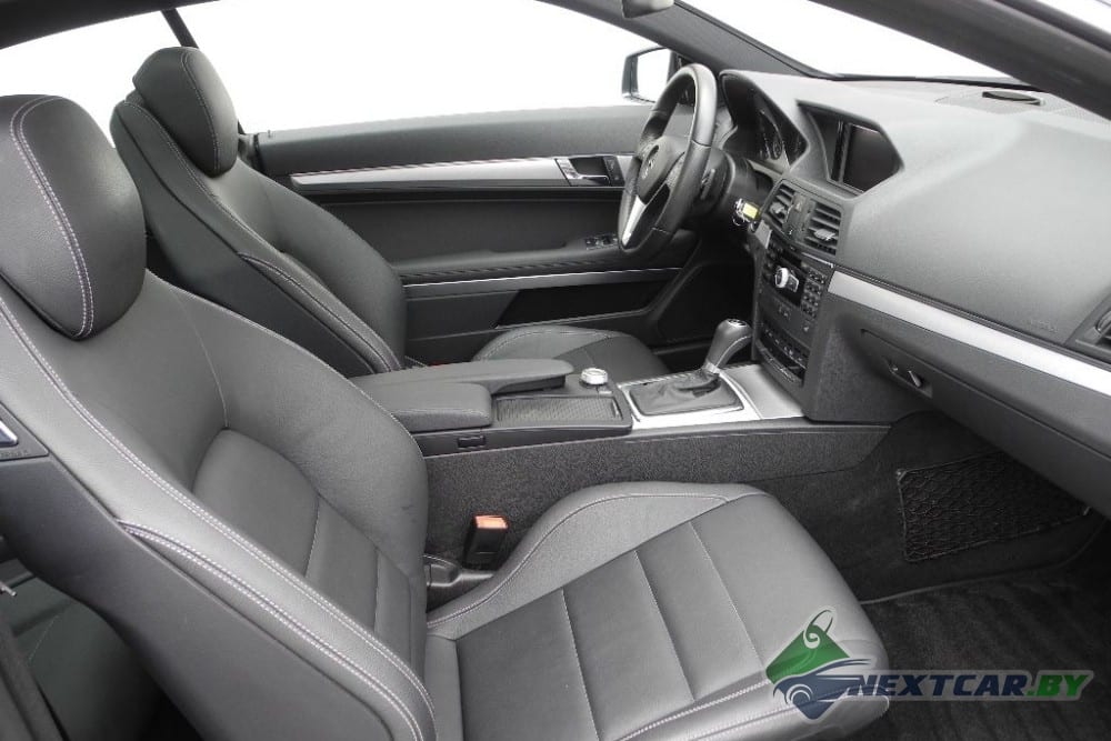 Mercedes-Benz E350 AMG Cabriolet 2011 — фото 2