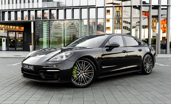 Porsche Panamera 4 2022 года в аренду в Минске