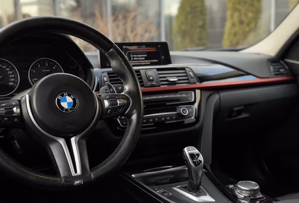 BMW F30 320d 2020 — фото 2