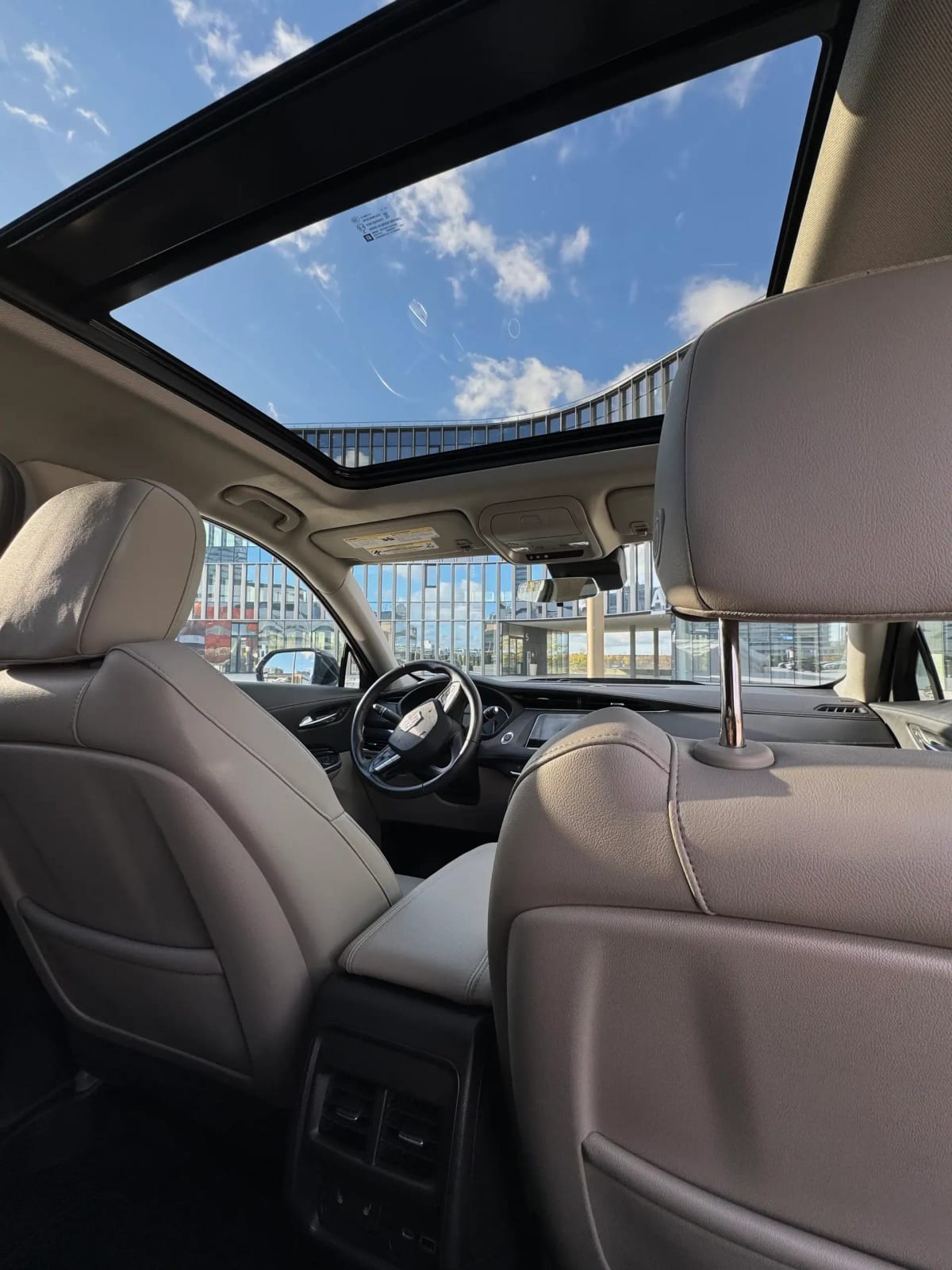 Cadillac XT4 Luxury 2020 — фото 2