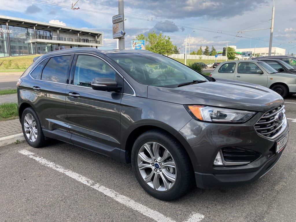 Ford Edge Titanium 2021 — фото 4