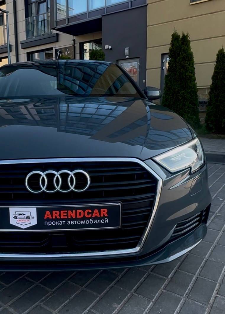 Audi A3 2019 — фото 2