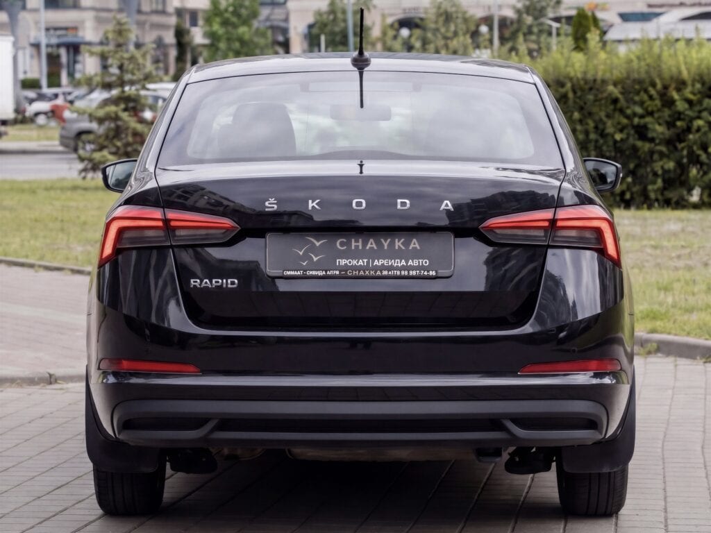 Skoda Rapid Black 2020 — фото 3
