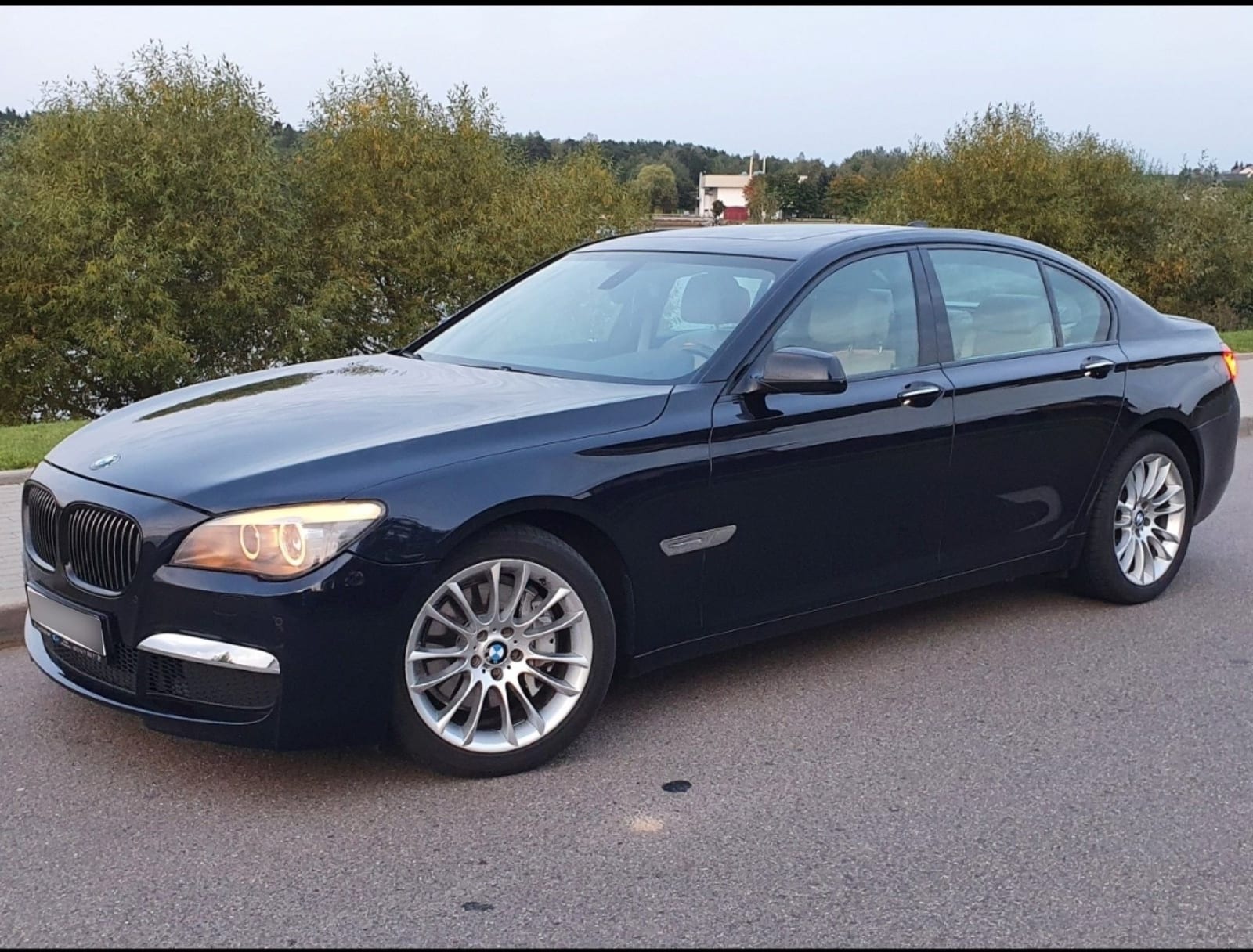 BMW 730d F01 2010 — фото 3