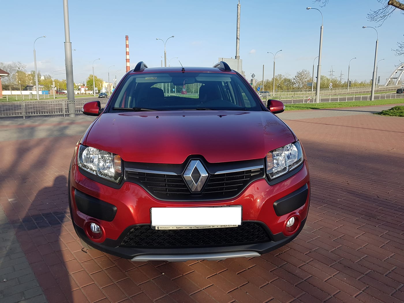 Renault Sandero Stepway 2015 — аренда от 60 Br/сутки