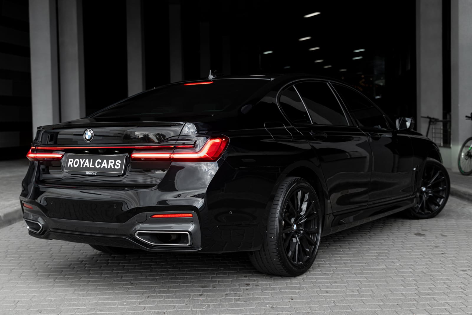 BMW 730D xDrive 2022 — фото 2