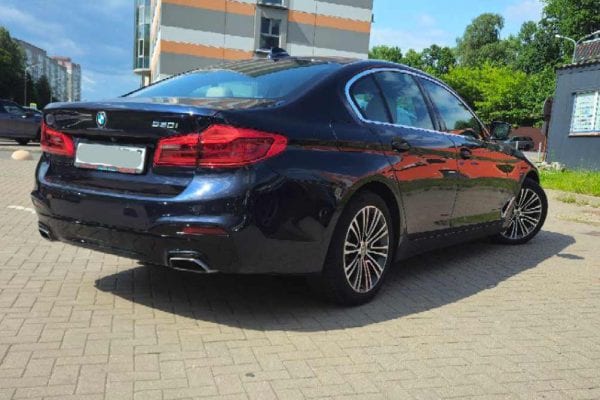 BMW 5 (G30) 2019 — аренда, от 310 Br/сутки
