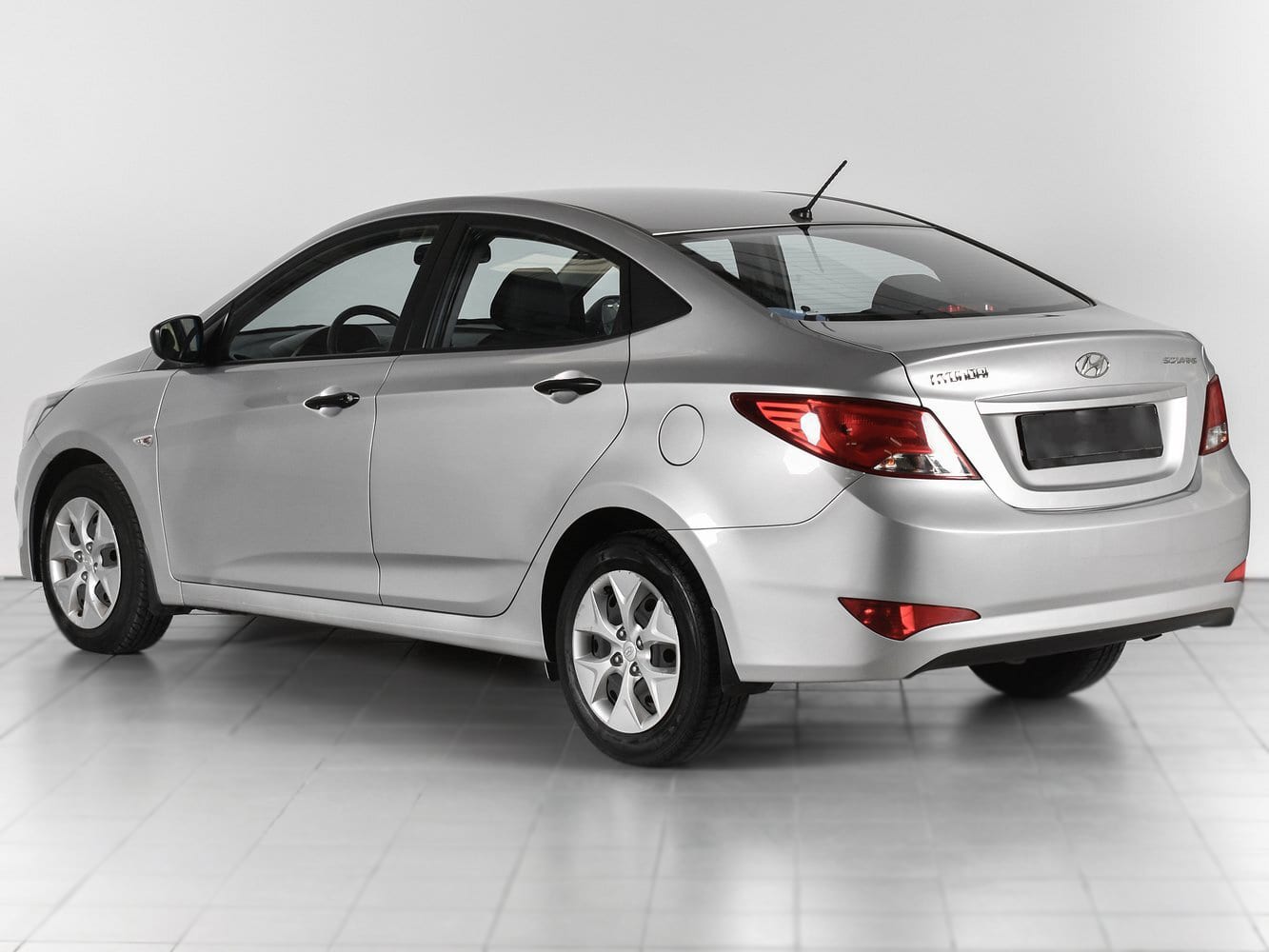 Hyundai Solaris 2015 — фото 2