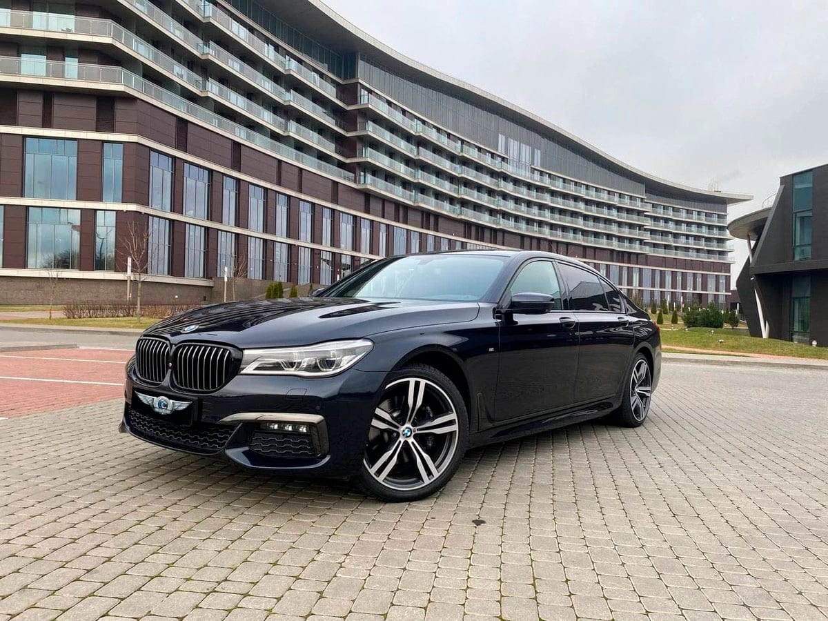 BMW 7-Series (G12) — фото 3