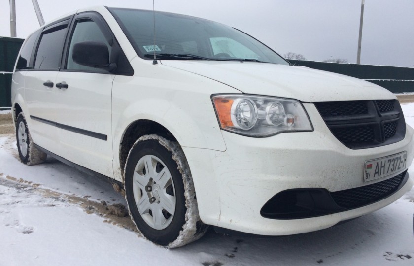 Dodge Grand Caravan — фото 3