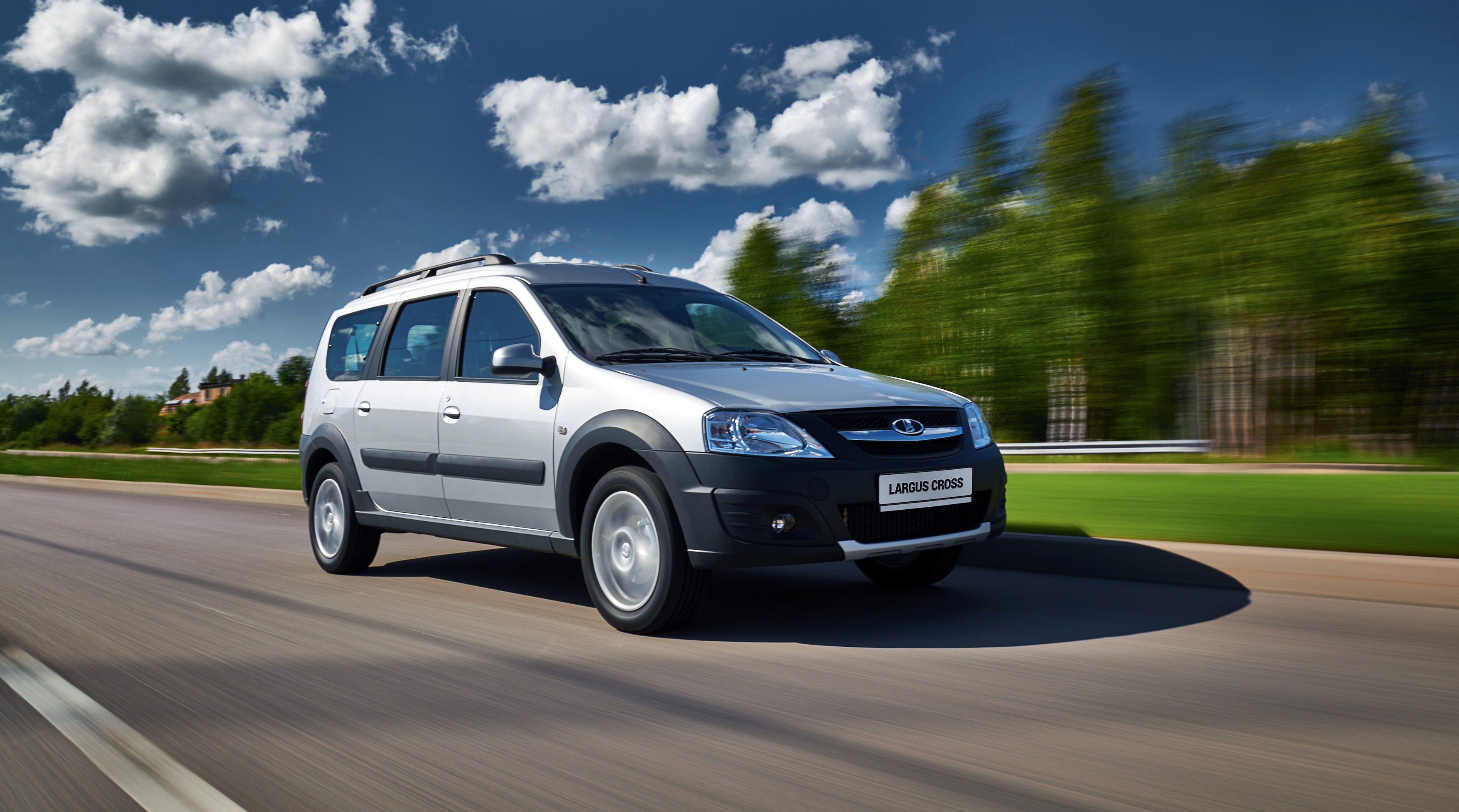 Lada Largus Cross 2018 — аренда от 89 Br/сутки