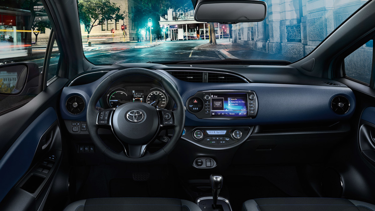 Toyota Yaris 3 двери 2017 — фото 3