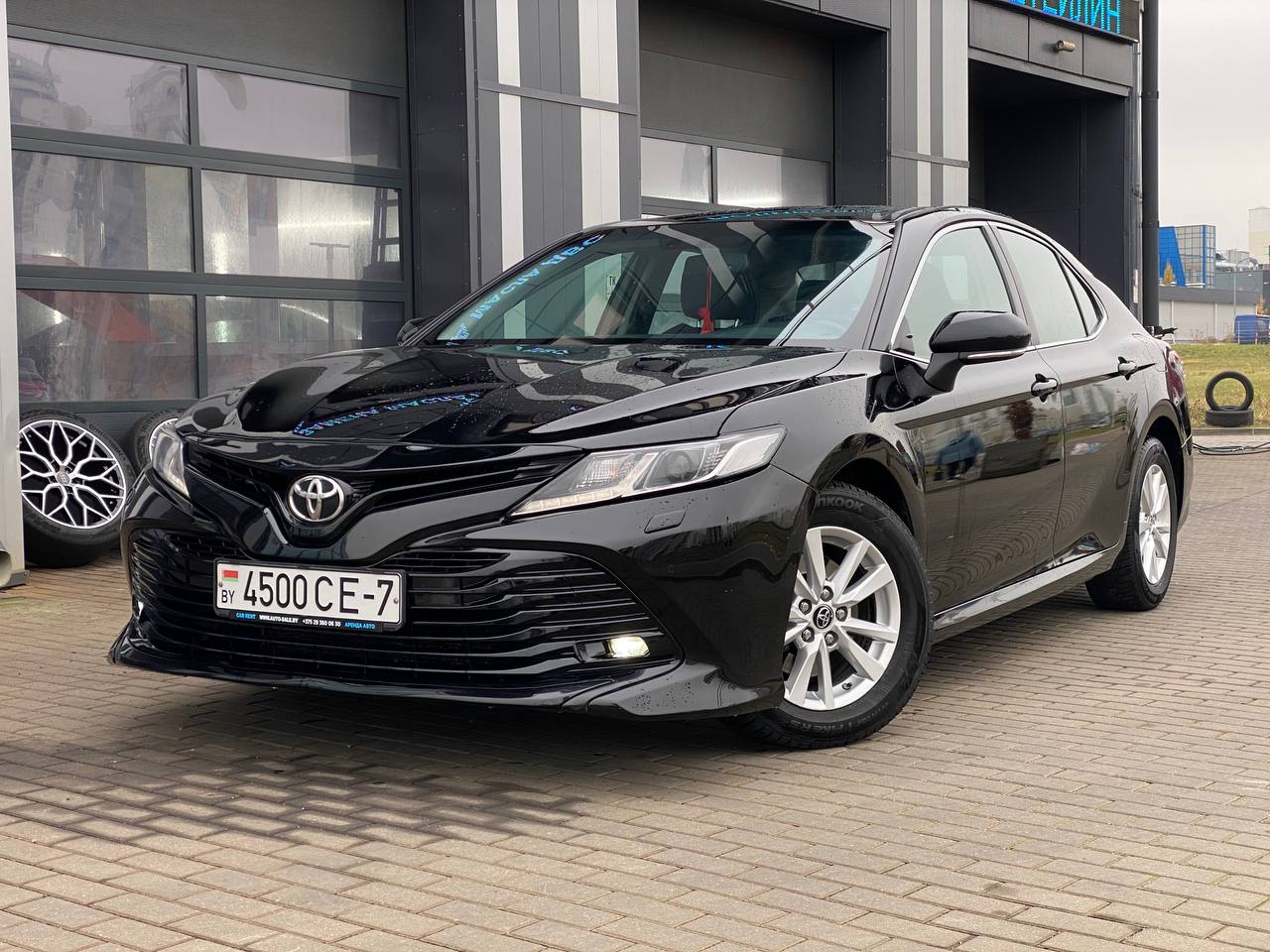 Toyota Camry 2.5 2019 — фото 2