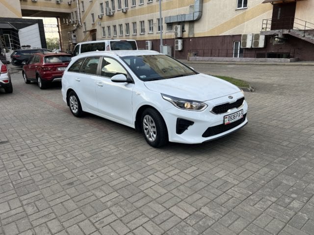 Kia Ceed SW 2020 — аренда от 110 Br/сутки