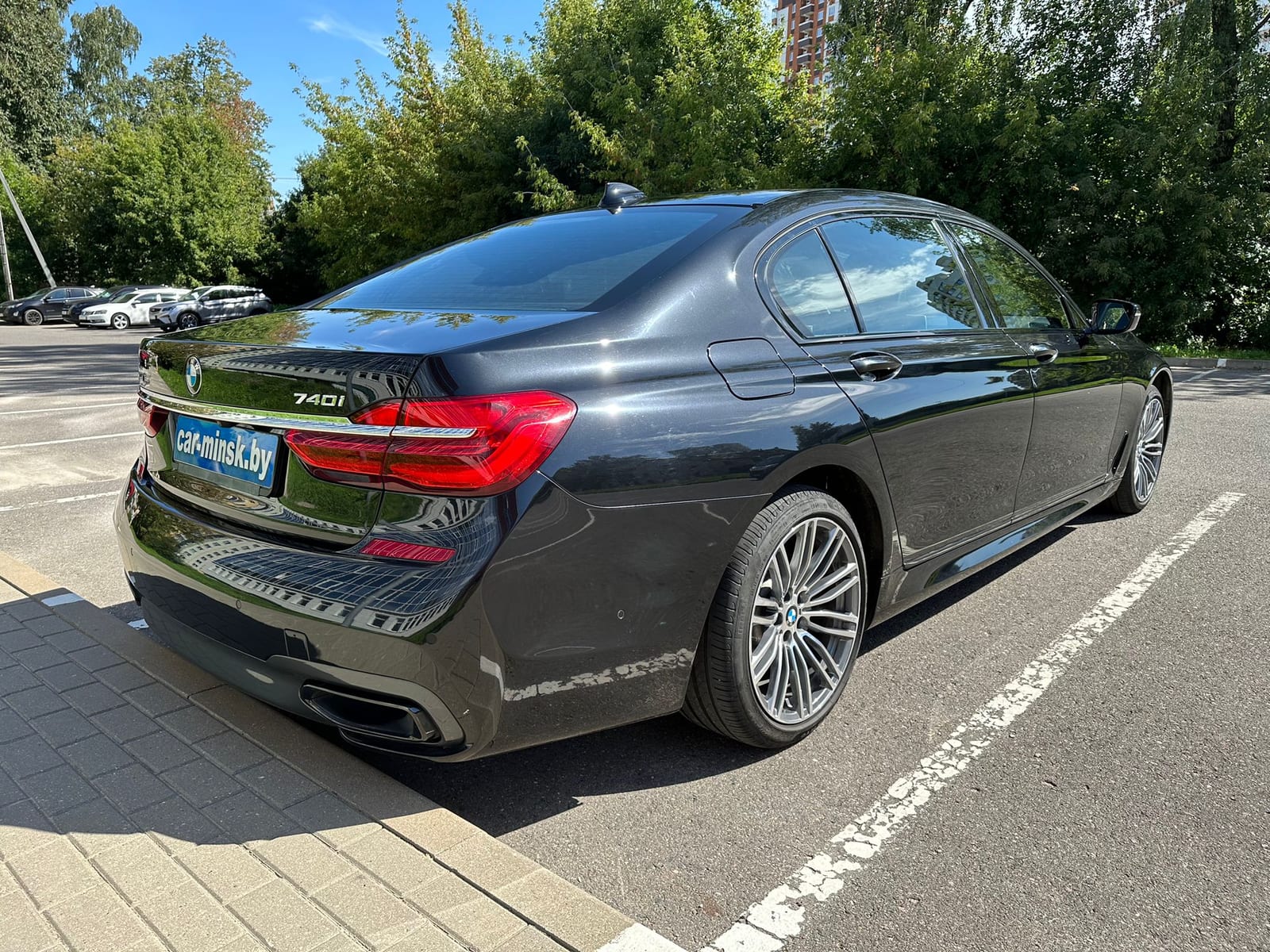 BMW 740i (G12) 2010 — фото 4