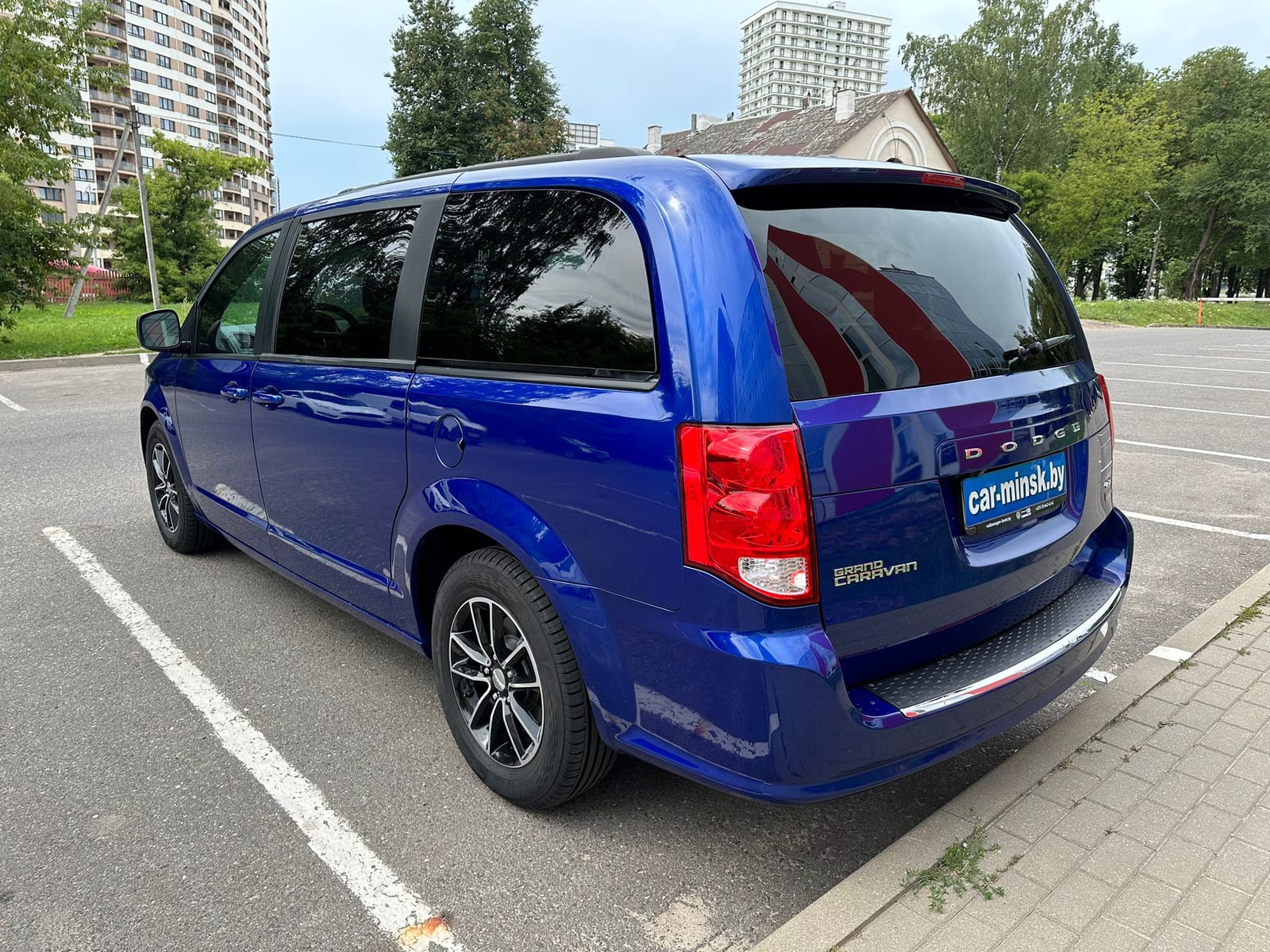 Dodge Grand Caravan GT 2010 — фото 3