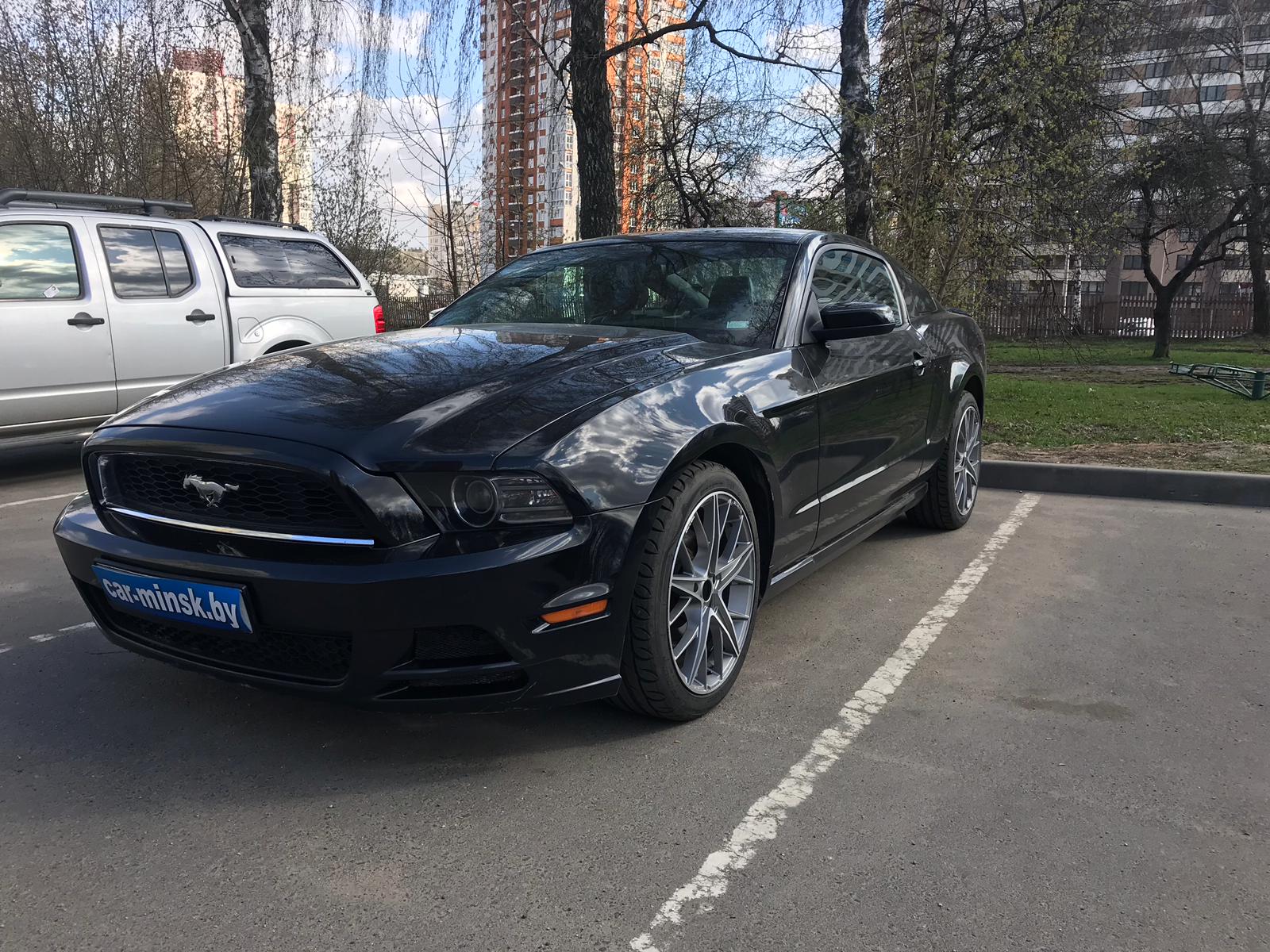 Ford Mustang 2012 — фото 2