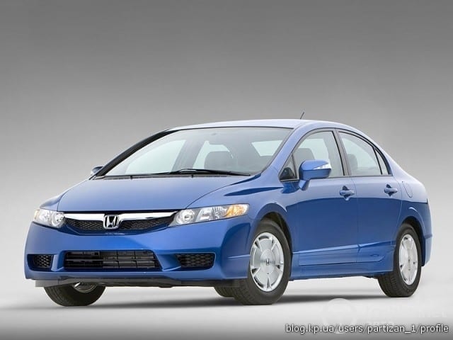 Honda Civic Hibrid 2012 — аренда от 124 Br/сутки
