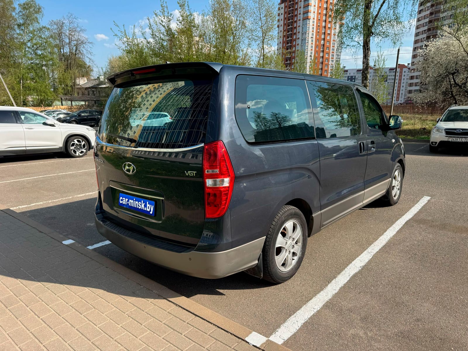 Hyundai Starex — фото 3