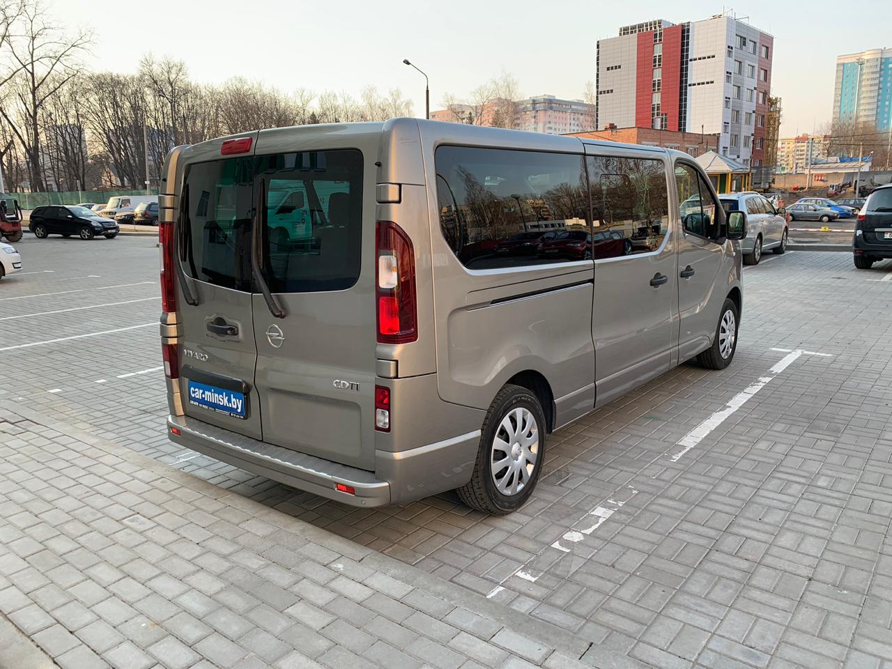 Opel Vivaro II Long 2016 — фото 3