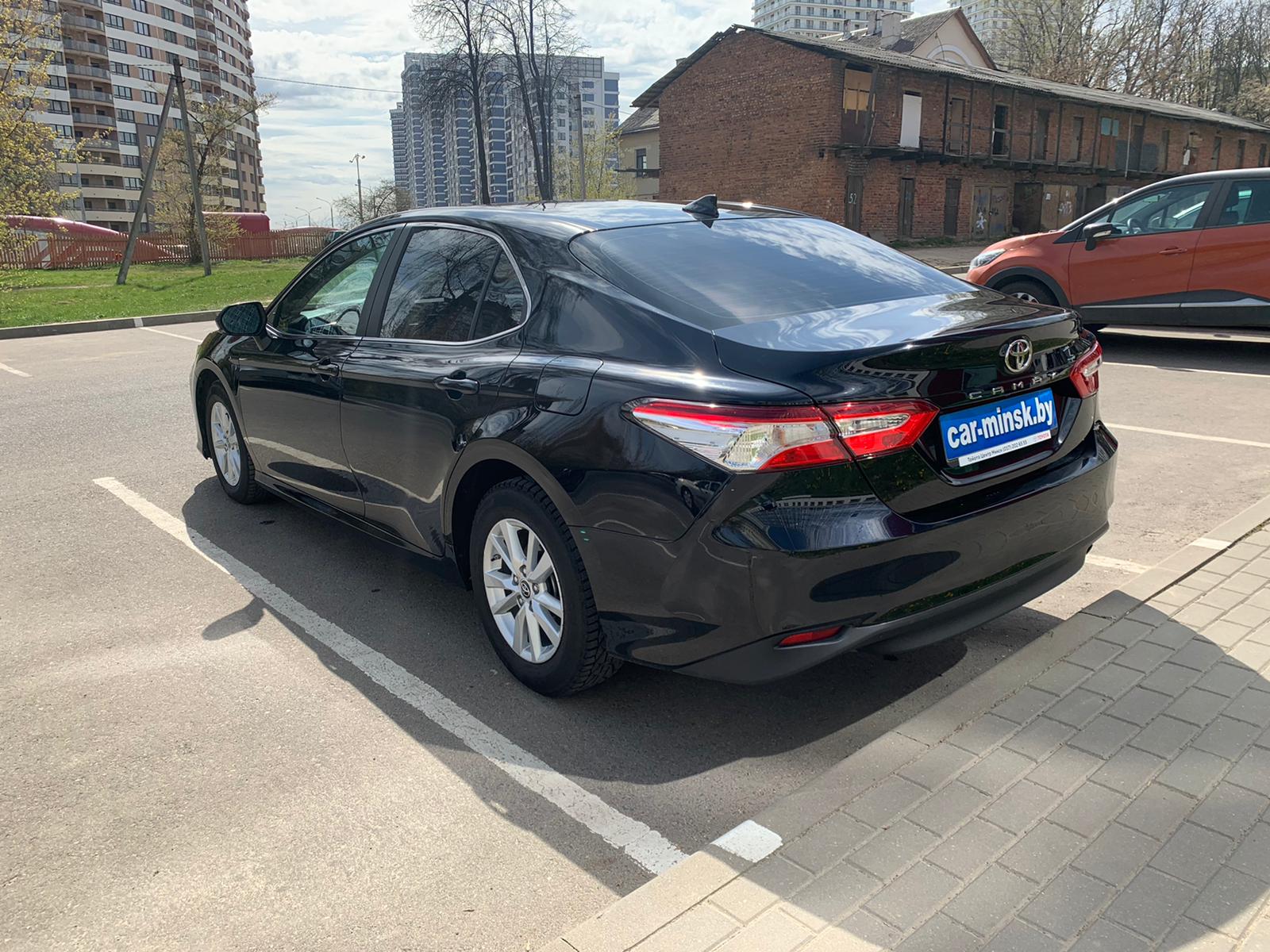 Toyota Camry 2019 — фото 4