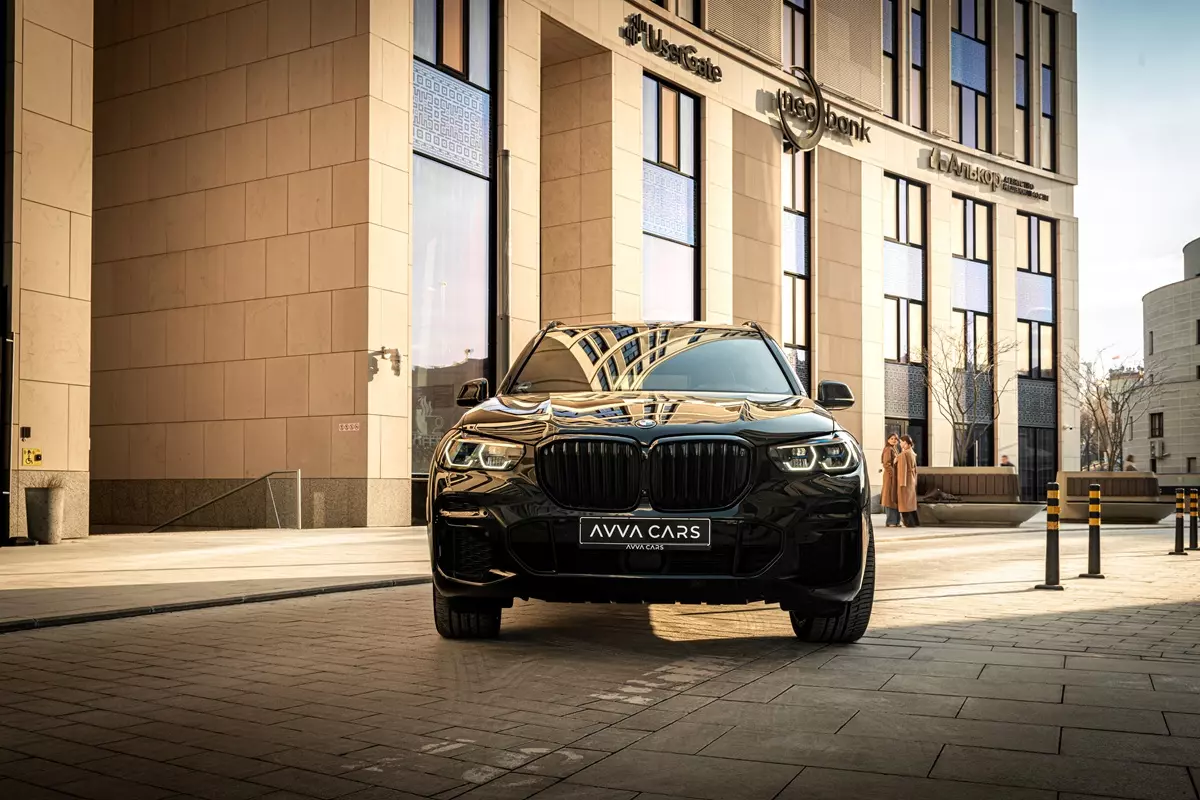 BMW X5 Black Edition 2023 — фото 2
