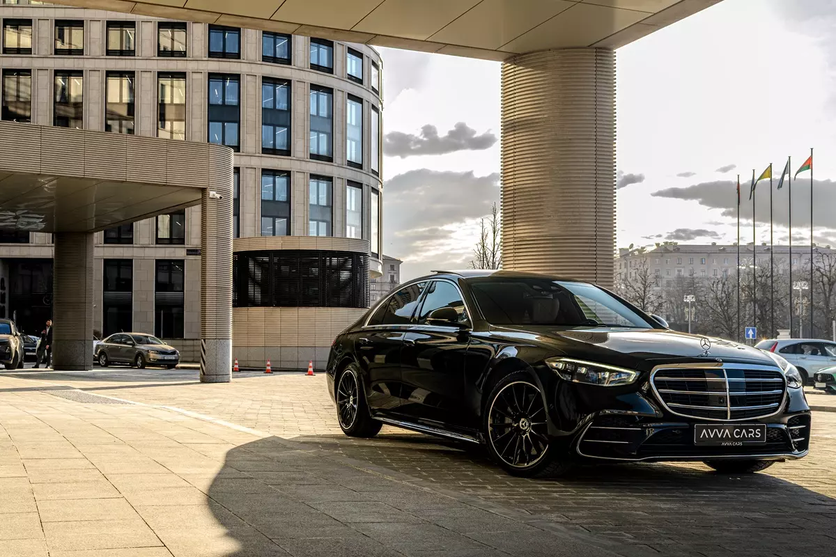 Mercedes-Benz S-class W223 2023 — аренда от 1360 Br/сутки