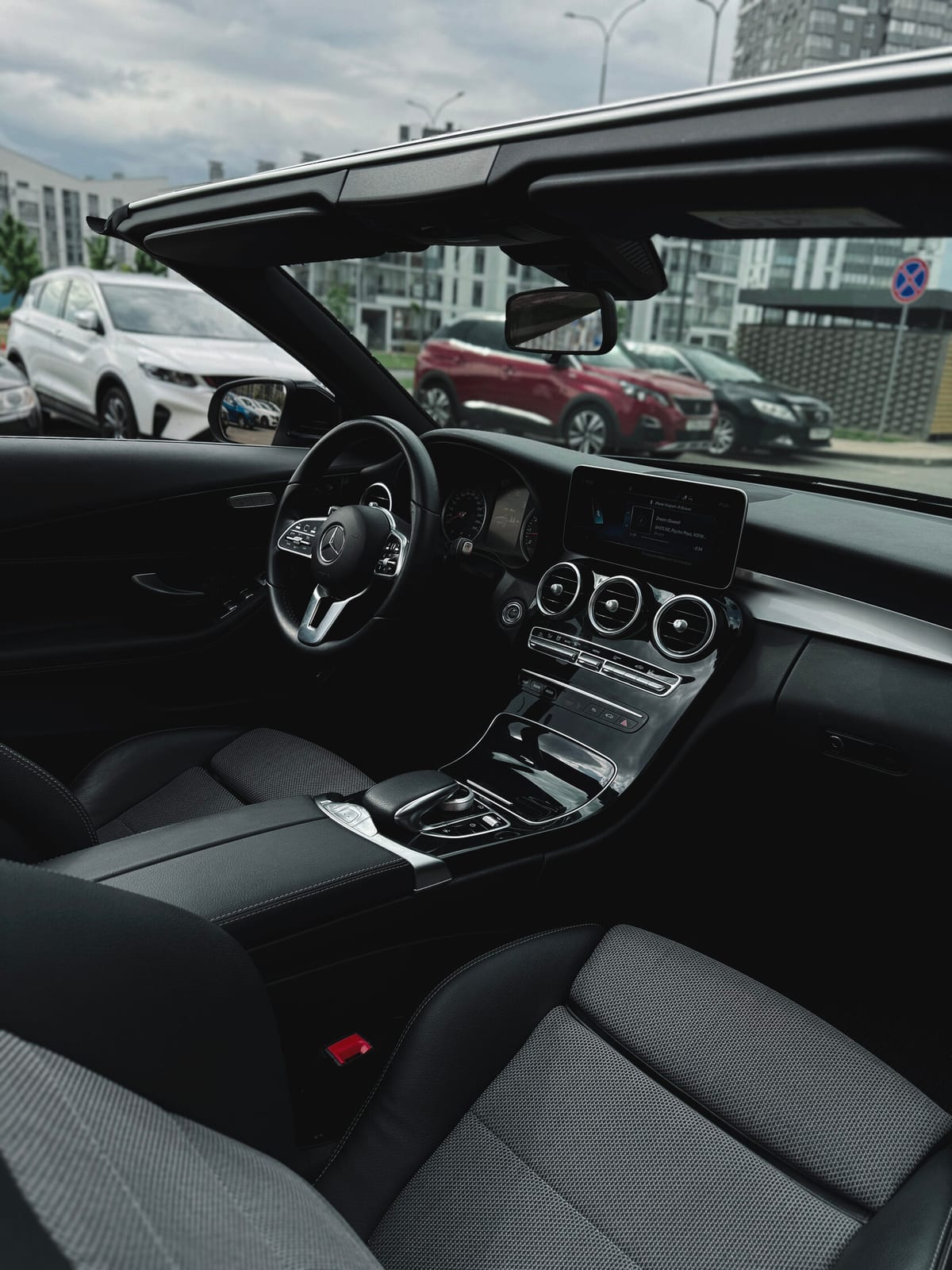 Mercedes-Benz C-Class Cabriolet 2020 — фото 2