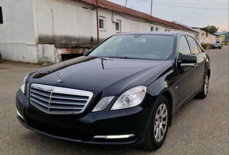 Mercedes-Benz E200 2014 — аренда от 160 Br/сутки