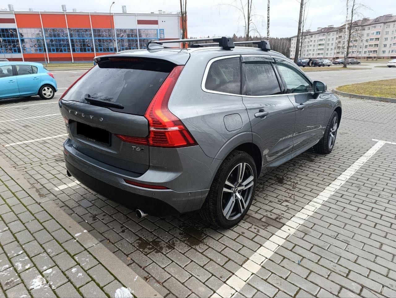 Volvo XC60 2018 — фото 4