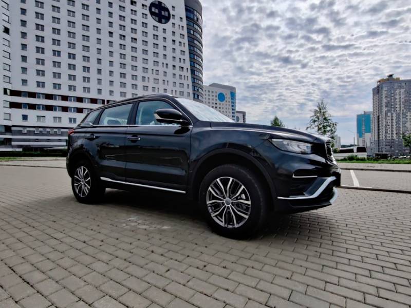 Geely Atlas Pro 2023 — фото 2