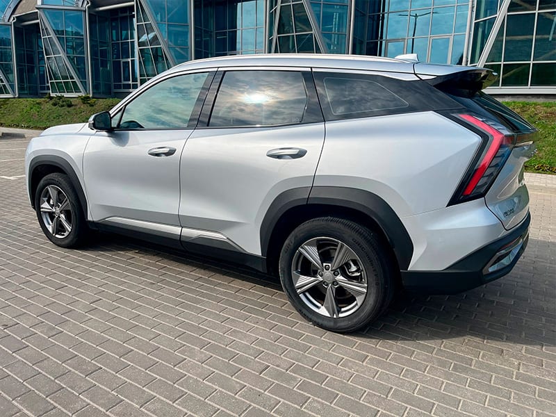 Geely Atlas 2023 — фото 4