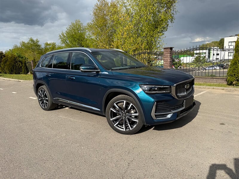 Geely Monjaro 2022 — аренда, от 345 Br/сутки